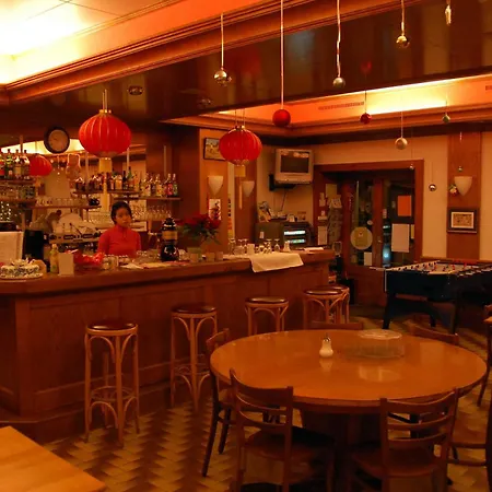 Inn De L'ours Vuiteboeuf