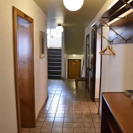 De L'ours Inn 3*