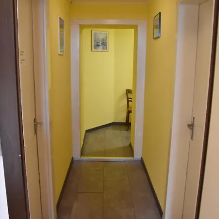 De L'ours Mini-hôtel 3*