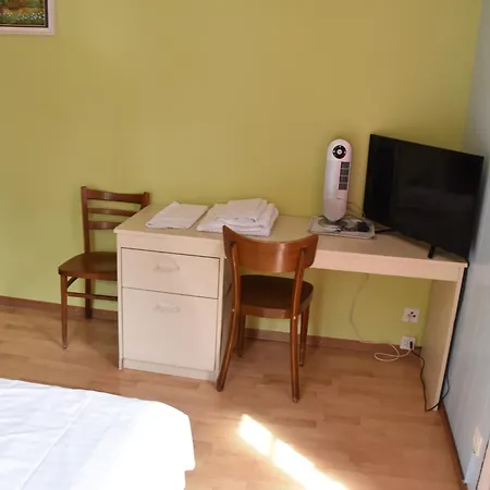 De L'ours بيت ريفي فاوتيبوف