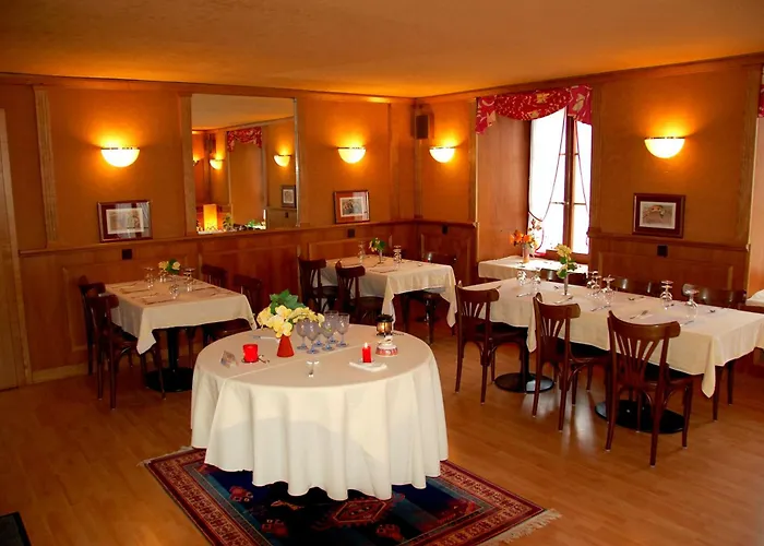 بيت ريفي De L'ours 3*